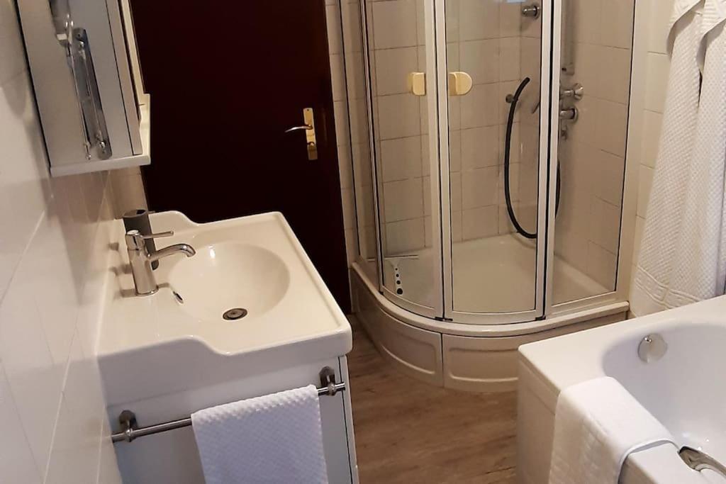 Ferienwohnung Zur Dicken Berta Wolfegg ภายนอก รูปภาพ